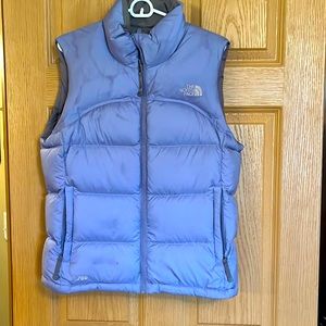 The North Face puffer vest, lavender, medium, perfect condition